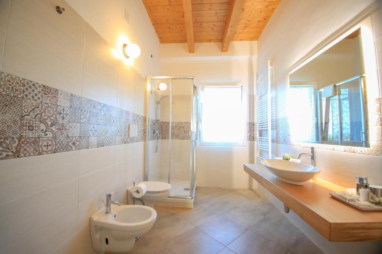 Dimora Rossipinti Bed & Breakfast